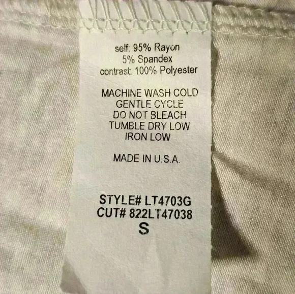 Betsey's Boutique Shop Womens Tan Baseball Tee Shirt w/Long Floral Sleeves NWT S - Picture 10 of 10